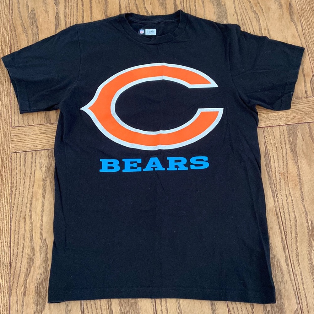 EUC! Chicago Bears Short Sleeve T-Shirt NFL Team Apparel - Women’s Medium